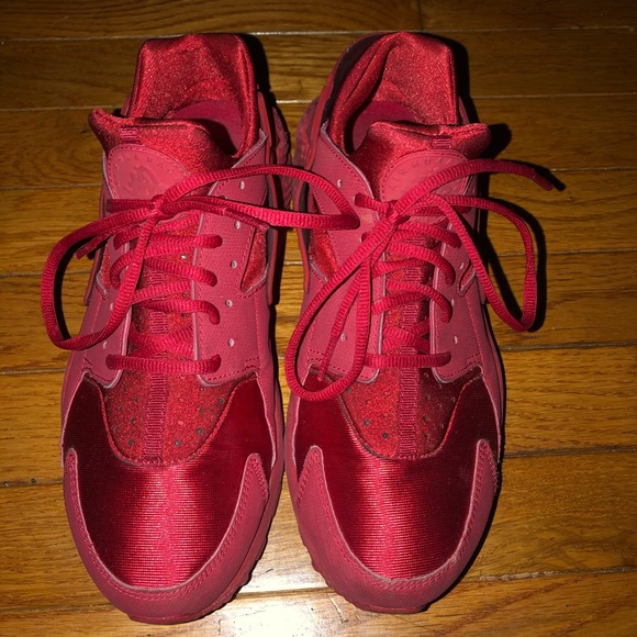 nike huarache varsity red